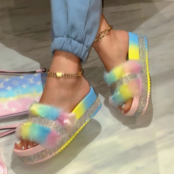 Just In 💓FUR SLIDES - MULTI - Picture 3 of 5